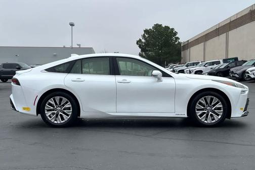 2021 Toyota Mirai Base
