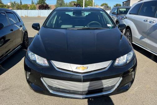 Mosaic Black Metallic 2017 Chevrolet Volt Premier