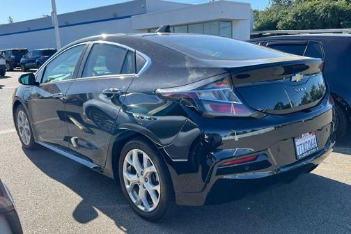 Mosaic Black Metallic 2017 Chevrolet Volt Premier
