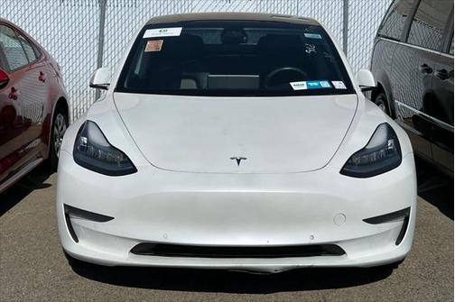 2020 Tesla Model 3 Standard Range