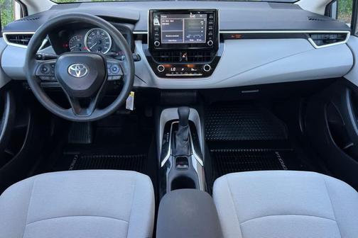 Classic Silver Metallic 2020 Toyota Corolla LE