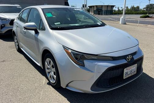 Classic Silver Metallic 2020 Toyota Corolla LE