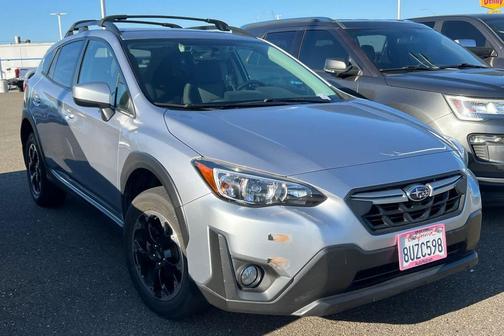 Ice Silver Metallic 2021 Subaru Crosstrek Premium