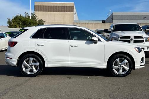 2021 Audi Q3 40 Premium