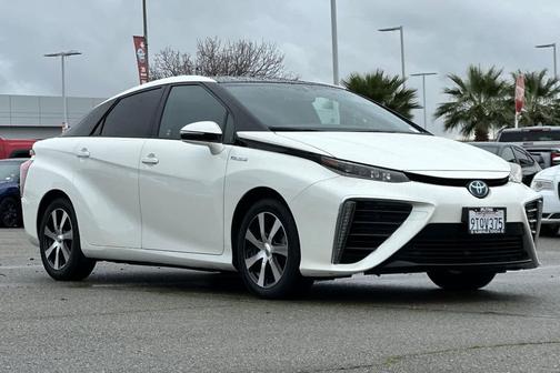 2018 Toyota Mirai Base