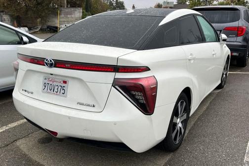 2018 Toyota Mirai Base