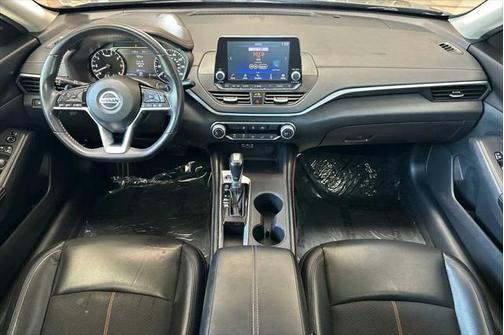 2021 Nissan Altima SR FWD