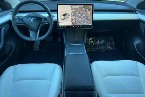 2022 Tesla Model 3 Standard Range