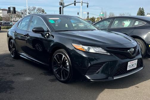 2019 Toyota Camry XSE