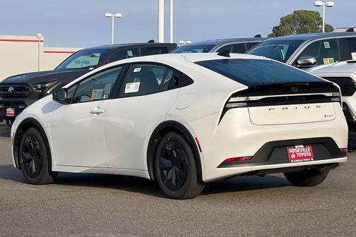 2026 Toyota Prius Plug-In Hybrid SE