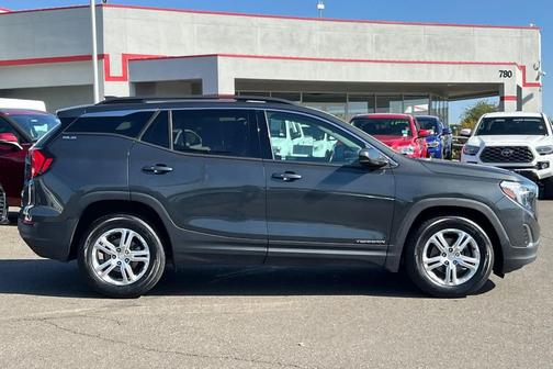 2018 GMC Terrain SLE