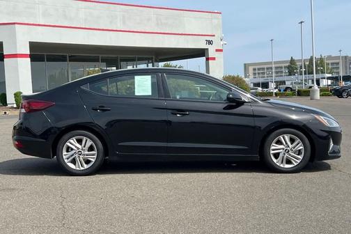 Phantom Black 2019 Hyundai ELANTRA Value Edition