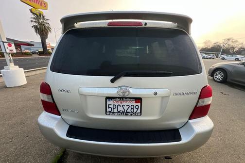 2005 Toyota Highlander Limited