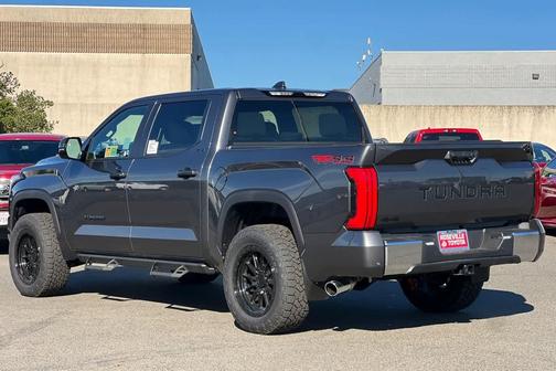 2025 Toyota Tundra SR5
