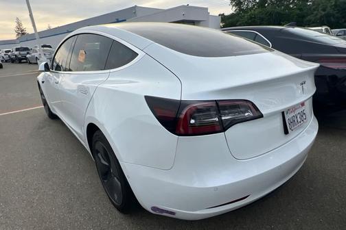 2018 Tesla Model 3 Mid Range