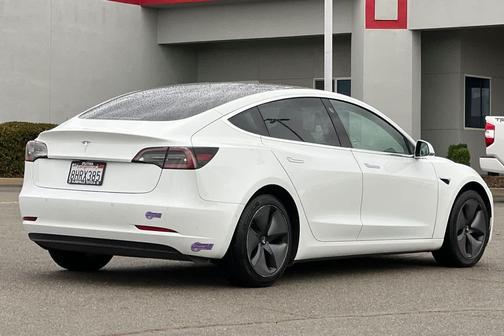 2018 Tesla Model 3 Mid Range
