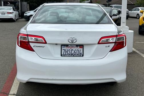 2014 Toyota Camry LE