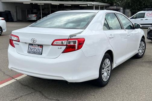 2014 Toyota Camry LE