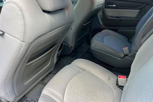 2016 GMC Acadia SLE-2