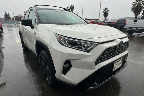 2021 Toyota RAV4 Hybrid SE