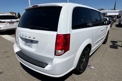 Bright White Clearcoat 2016 Dodge Grand Caravan AVP/SE