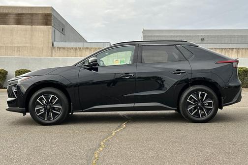 Midnight Black Metallic 2026 Toyota bZ XLE Plus
