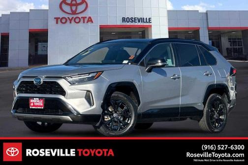 2022 Toyota RAV4 Hybrid SE