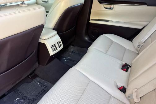 Atomic Silver 2018 Lexus ES 350 Base