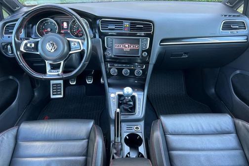 2017 Volkswagen Golf GTI 2.0T SE 4-Door