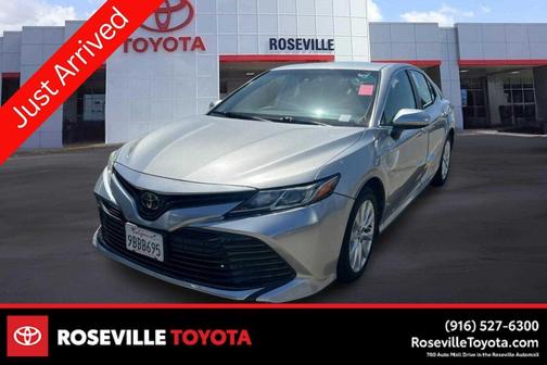 Celestial Silver Metallic 2019 Toyota Camry LE