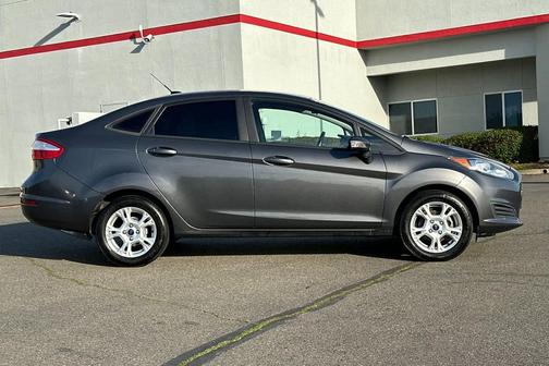 2015 Ford Fiesta SE