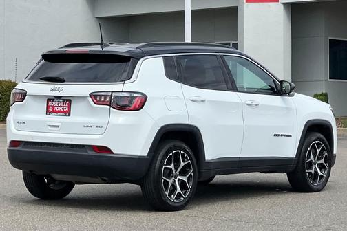 Bright White Clearcoat 2025 Jeep Compass Limited