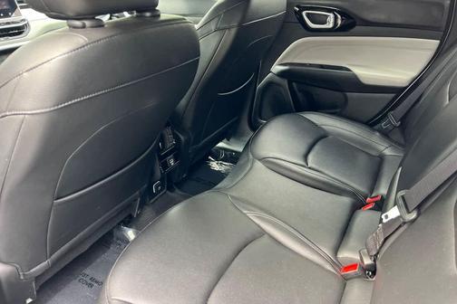 Bright White Clearcoat 2025 Jeep Compass Limited