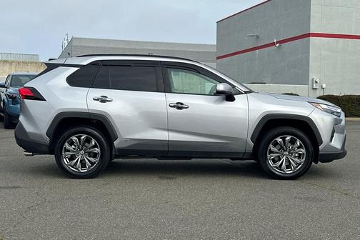 2022 Toyota RAV4 Hybrid XLE Premium