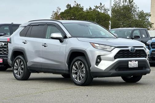 2022 Toyota RAV4 Hybrid XLE Premium