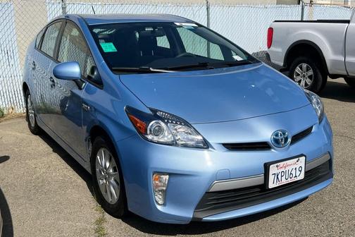 Clearwater Blue Metallic 2015 Toyota Prius Plug-in Base