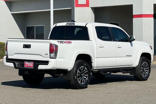 Super White 2021 Toyota Tacoma TRD Sport
