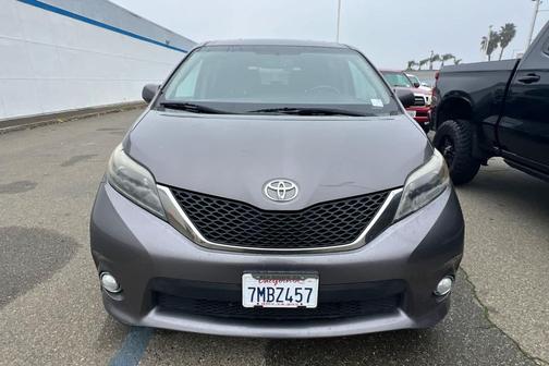 2015 Toyota Sienna SE