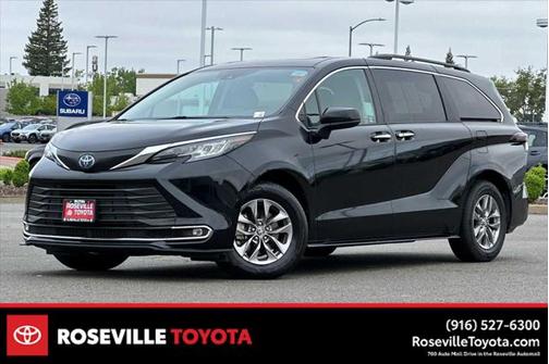 2023 Toyota Sienna XLE