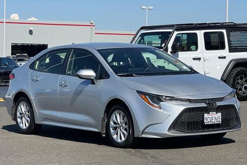 2022 Toyota Corolla LE