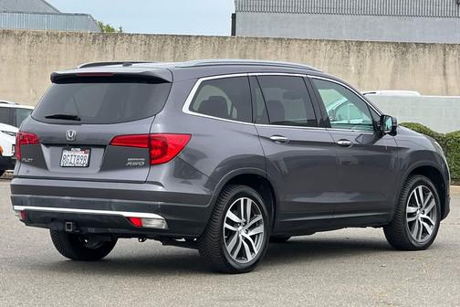 2018 Honda Pilot Touring