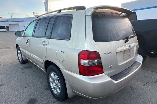 2004 Toyota Highlander Base