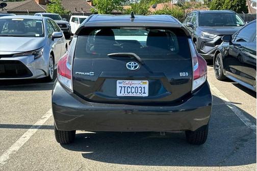 2016 Toyota Prius c Two