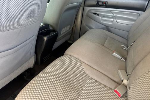 Super White 2013 Toyota Tacoma Base