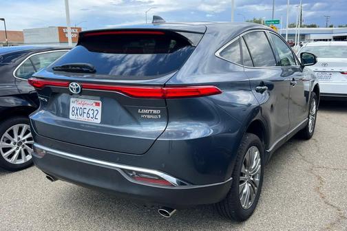 Coastal Gray Metallic 2021 Toyota Venza Limited