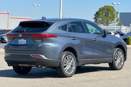 Coastal Gray Metallic 2021 Toyota Venza Limited