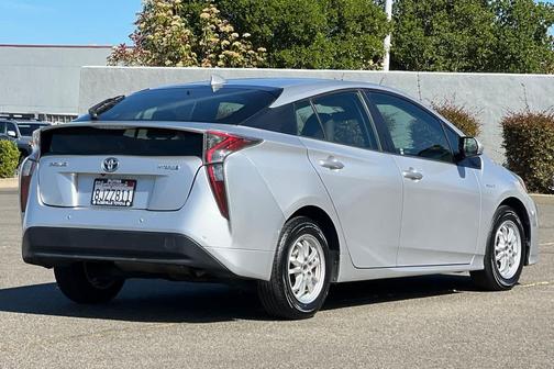 2017 Toyota Prius Four