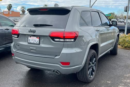 2019 Jeep Grand Cherokee Altitude