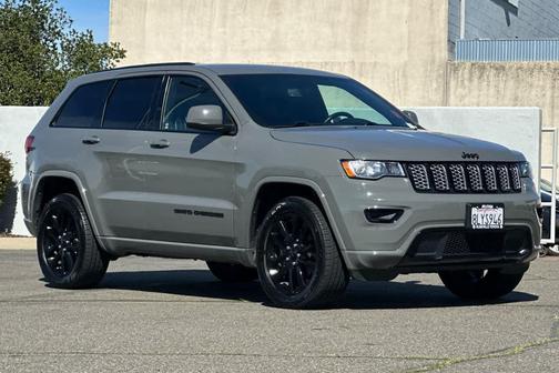 2019 Jeep Grand Cherokee Altitude