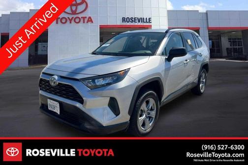Silver Sky Metallic 2022 Toyota RAV4 Hybrid LE